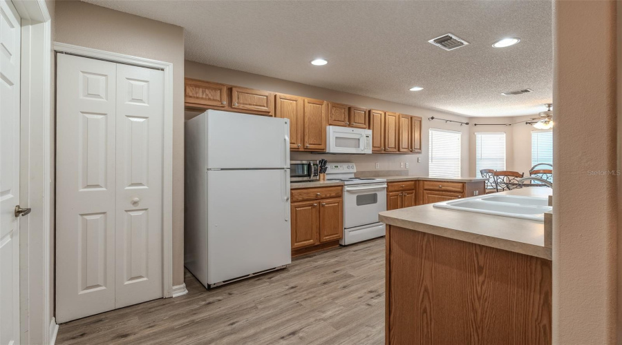 Ocala, Florida 34473, 3 Bedroom Bedrooms, ,2 Bathroombathrooms,Residential,For Sale,13Th,0,Mfrom730934
