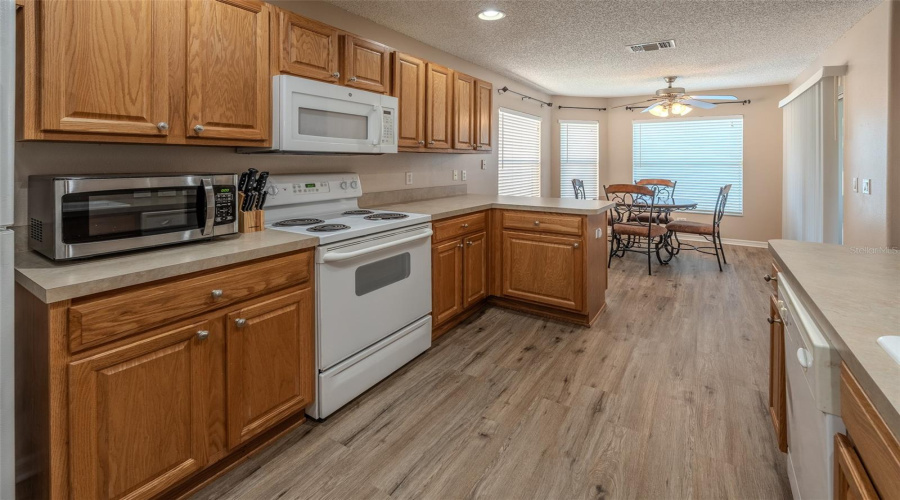 Ocala, Florida 34473, 3 Bedroom Bedrooms, ,2 Bathroombathrooms,Residential,For Sale,13Th,0,Mfrom730934