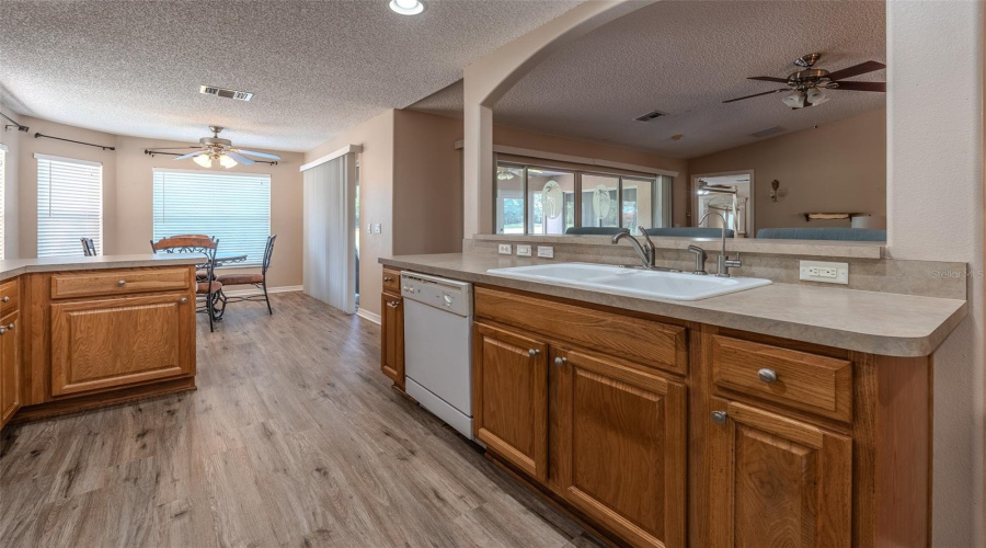 Ocala, Florida 34473, 3 Bedroom Bedrooms, ,2 Bathroombathrooms,Residential,For Sale,13Th,0,Mfrom730934