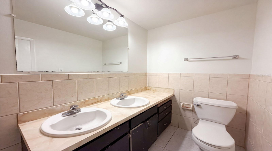 Tampa, Florida 33610, 3 Bedroom Bedrooms, ,2 Bathroombathrooms,Residential,For Sale,Spencer,0,Mfro6436779