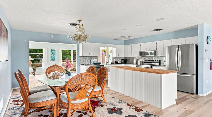Rotonda West, Florida 33947, 3 Bedroom Bedrooms, ,2 Bathroombathrooms,Residential,For Sale,Caddy,0,Mfrd6148550