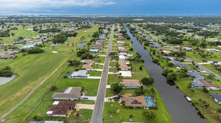 Rotonda West, Florida 33947, 3 Bedroom Bedrooms, ,2 Bathroombathrooms,Residential,For Sale,Caddy,0,Mfrd6148550