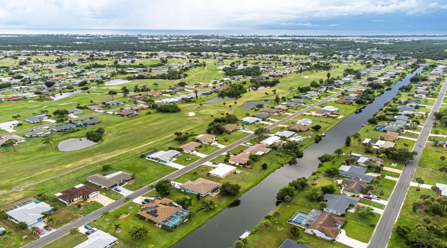 Rotonda West, Florida 33947, 3 Bedroom Bedrooms, ,2 Bathroombathrooms,Residential,For Sale,Caddy,0,Mfrd6148550