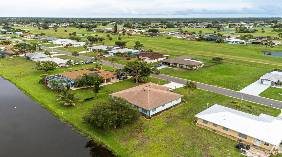 Rotonda West, Florida 33947, 3 Bedroom Bedrooms, ,2 Bathroombathrooms,Residential,For Sale,Caddy,0,Mfrd6148550