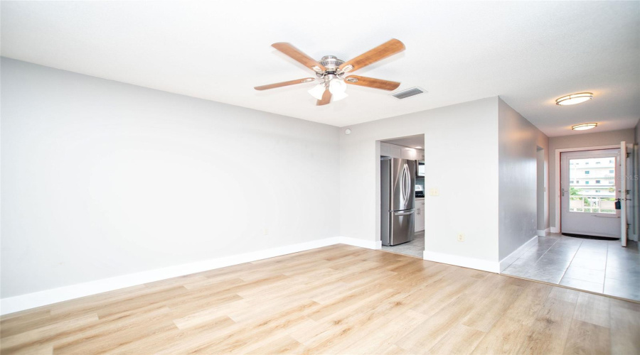 Gulfport, Florida 33707, 2 Bedroom Bedrooms, ,2 Bathroombathrooms,Residential,For Sale,30Th,0,Mfrtb8542680