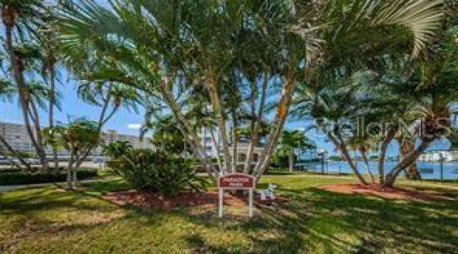 Gulfport, Florida 33707, 2 Bedroom Bedrooms, ,2 Bathroombathrooms,Residential,For Sale,30Th,0,Mfrtb8542680