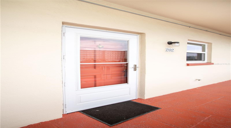 Gulfport, Florida 33707, 2 Bedroom Bedrooms, ,2 Bathroombathrooms,Residential,For Sale,30Th,0,Mfrtb8542680