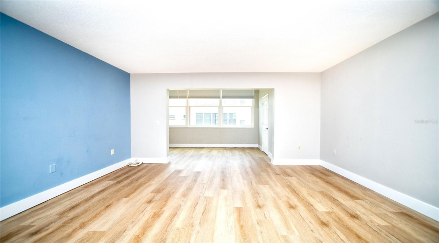 Gulfport, Florida 33707, 2 Bedroom Bedrooms, ,2 Bathroombathrooms,Residential,For Sale,30Th,0,Mfrtb8542680