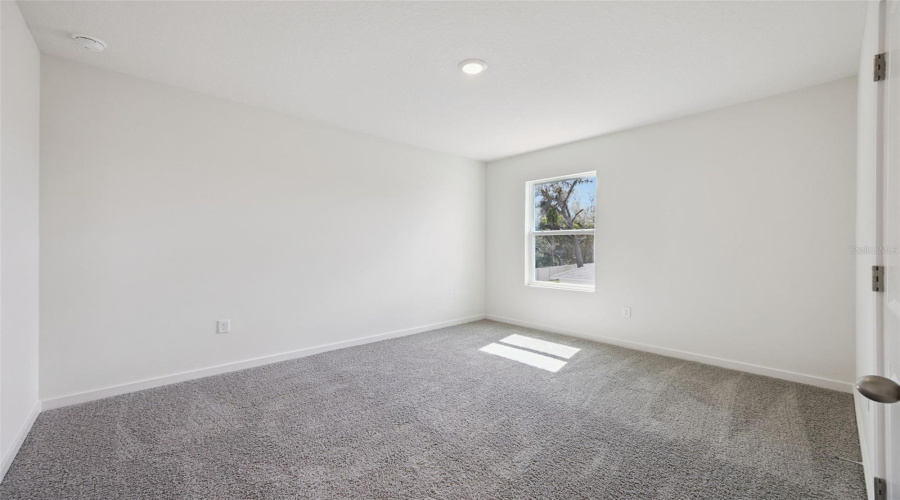 Apopka, Florida 32703, 5 Bedroom Bedrooms, ,3 Bathroombathrooms,Residential,For Sale,Gull,0,Mfro6435569