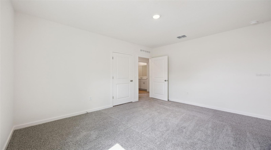 Apopka, Florida 32703, 5 Bedroom Bedrooms, ,3 Bathroombathrooms,Residential,For Sale,Gull,0,Mfro6435569