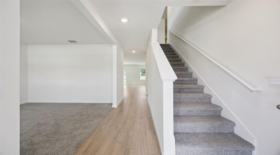Apopka, Florida 32703, 5 Bedroom Bedrooms, ,3 Bathroombathrooms,Residential,For Sale,Gull,0,Mfro6435569