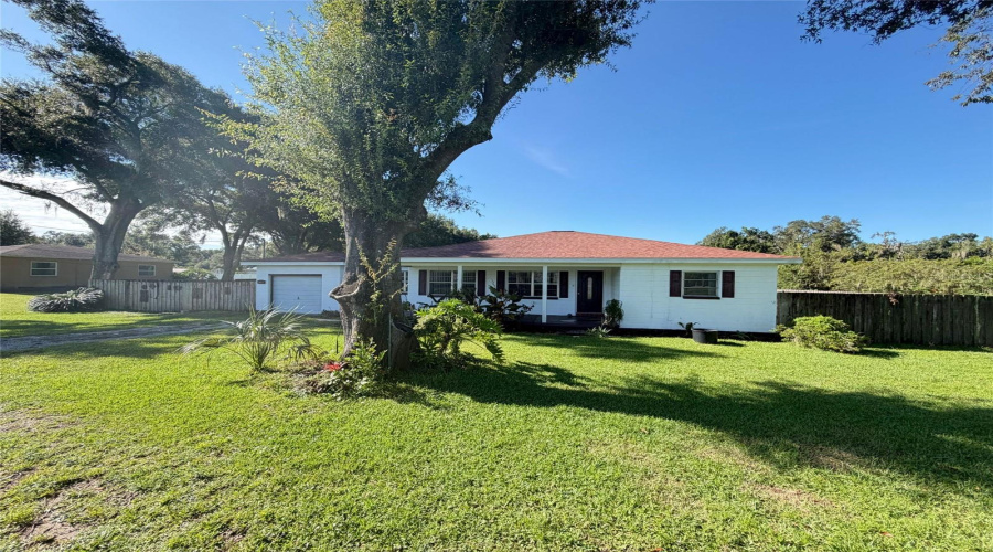 Plant City, Florida 33563, 3 Bedroom Bedrooms, ,2 Bathroombathrooms,Residential,For Sale,Spencer,0,Mfro6436791