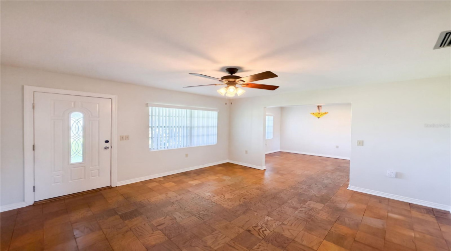Plant City, Florida 33563, 3 Bedroom Bedrooms, ,2 Bathroombathrooms,Residential,For Sale,Spencer,0,Mfro6436791