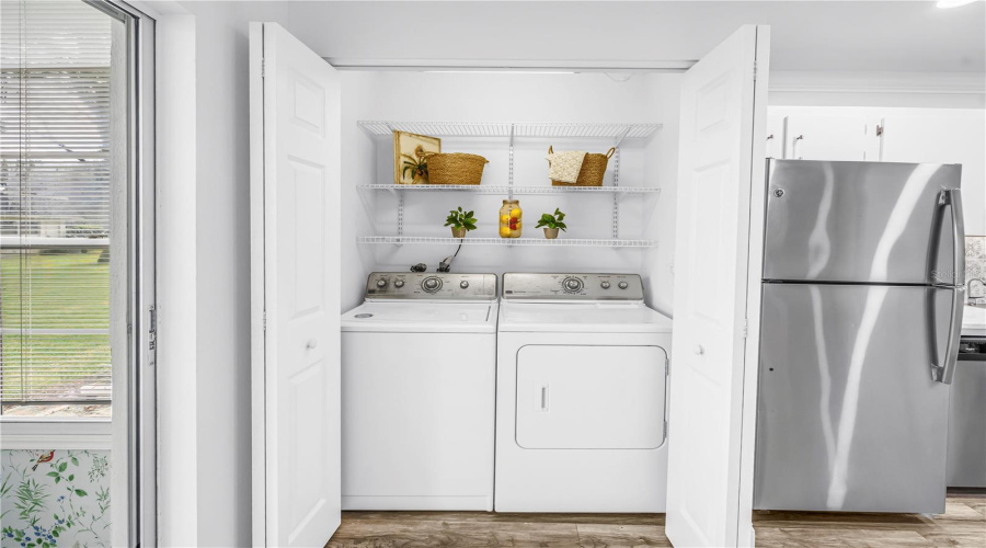 Bradenton, Florida 34205, 2 Bedroom Bedrooms, ,2 Bathroombathrooms,Residential,For Sale,34Th Avenue,0,Mfra4703636