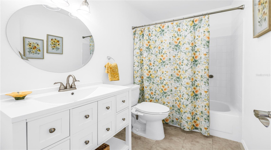Bradenton, Florida 34205, 2 Bedroom Bedrooms, ,2 Bathroombathrooms,Residential,For Sale,34Th Avenue,0,Mfra4703636