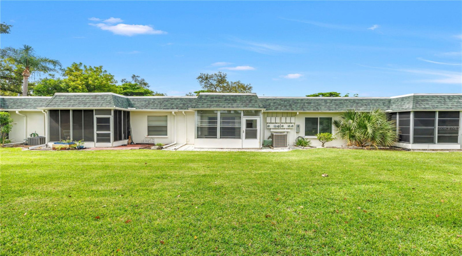 Bradenton, Florida 34205, 2 Bedroom Bedrooms, ,2 Bathroombathrooms,Residential,For Sale,34Th Avenue,0,Mfra4703636