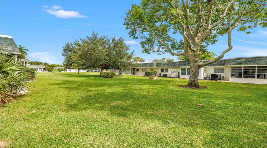 Bradenton, Florida 34205, 2 Bedroom Bedrooms, ,2 Bathroombathrooms,Residential,For Sale,34Th Avenue,0,Mfra4703636
