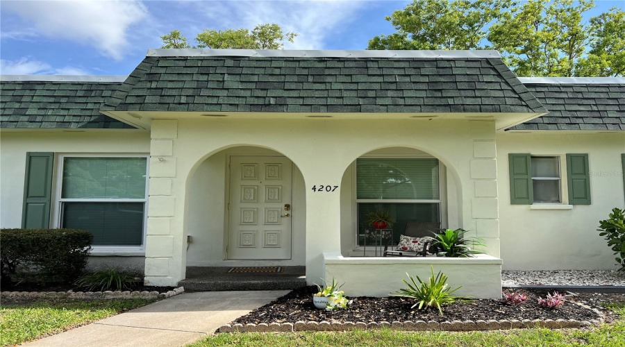 Bradenton, Florida 34205, 2 Bedroom Bedrooms, ,2 Bathroombathrooms,Residential,For Sale,34Th Avenue,0,Mfra4703636