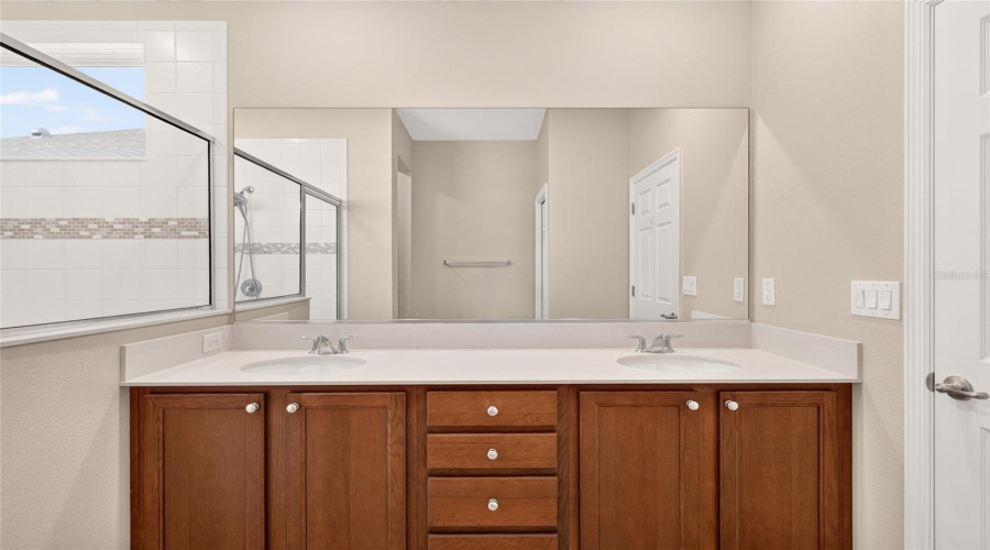 Ocala, Florida 34481, 2 Bedroom Bedrooms, ,2 Bathroombathrooms,Residential,For Sale,100Th Terrace,0,Mfrom731105