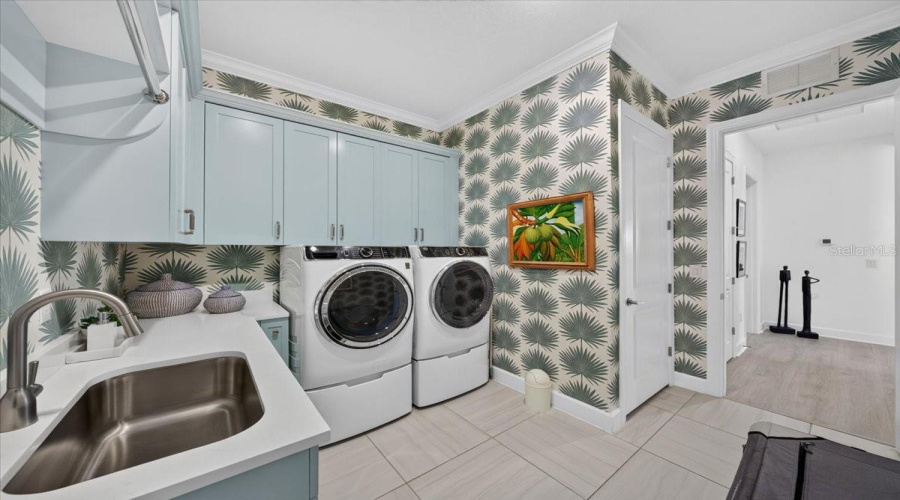 Sarasota, Florida 34241, 3 Bedroom Bedrooms, ,3 Bathroombathrooms,Residential,For Sale,Silent Night,0,Mfrtb8540859