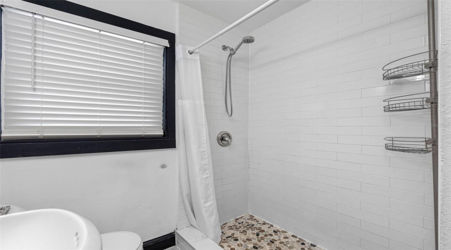 Tampa, Florida 33610, 2 Bedroom Bedrooms, ,1 Bathroombathrooms,Residential,For Sale,23Rd,0,Mfrtb8542633