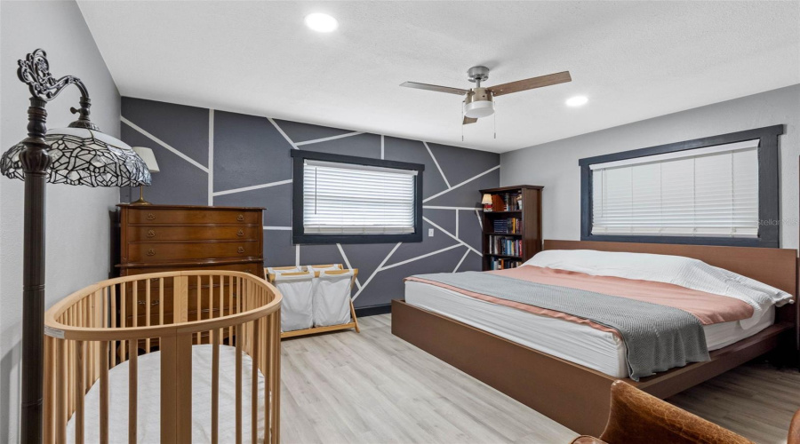 Tampa, Florida 33610, 2 Bedroom Bedrooms, ,1 Bathroombathrooms,Residential,For Sale,23Rd,0,Mfrtb8542633