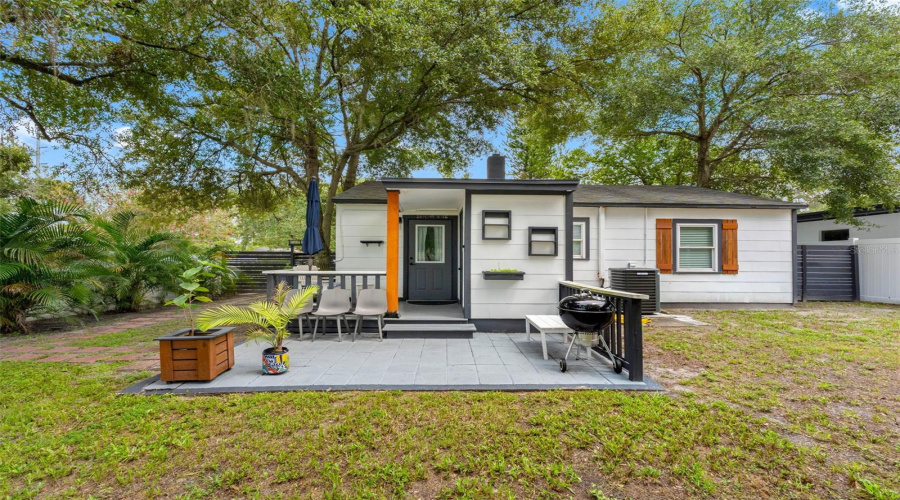 Tampa, Florida 33610, 2 Bedroom Bedrooms, ,1 Bathroombathrooms,Residential,For Sale,23Rd,0,Mfrtb8542633