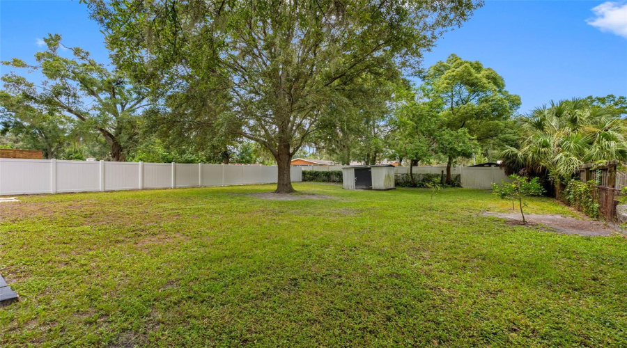 Tampa, Florida 33610, 2 Bedroom Bedrooms, ,1 Bathroombathrooms,Residential,For Sale,23Rd,0,Mfrtb8542633