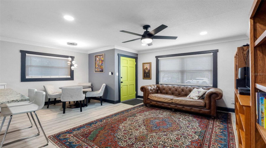 Tampa, Florida 33610, 2 Bedroom Bedrooms, ,1 Bathroombathrooms,Residential,For Sale,23Rd,0,Mfrtb8542633