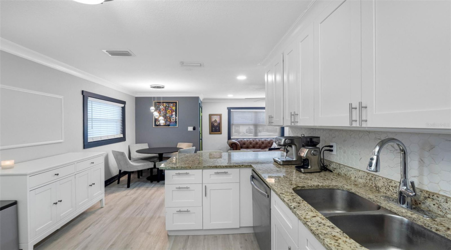 Tampa, Florida 33610, 2 Bedroom Bedrooms, ,1 Bathroombathrooms,Residential,For Sale,23Rd,0,Mfrtb8542633