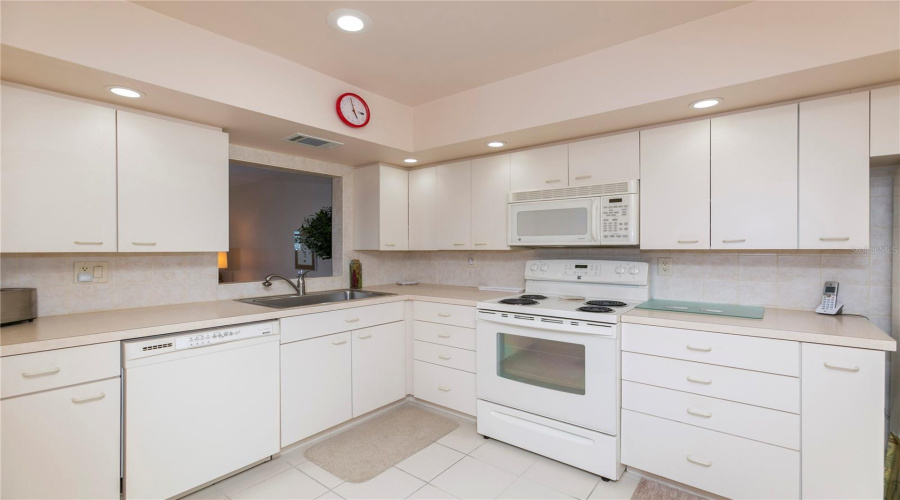 New Port Richey, Florida 34652, 2 Bedroom Bedrooms, ,1 Bathroombathrooms,Residential,For Sale,Garnet,0,Mfrw7888864
