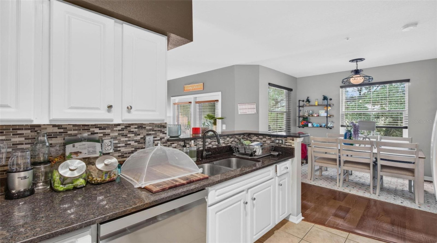 Tampa, Florida 33605, 1 Bedroom Bedrooms, ,1 Bathroombathrooms,Residential,For Sale,Palm,0,Mfrtb8542002