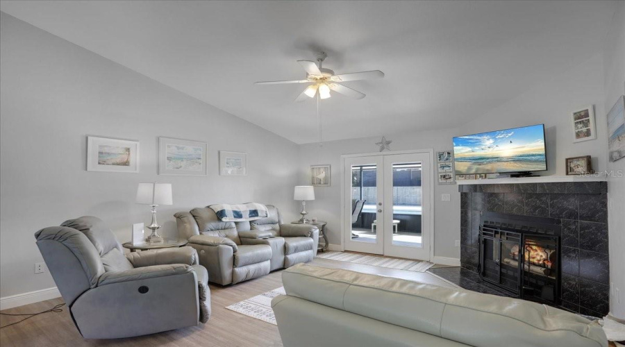 Alachua, Florida 32615, 3 Bedroom Bedrooms, ,2 Bathroombathrooms,Residential,For Sale,County Road 1491,0,Mfrgc542610