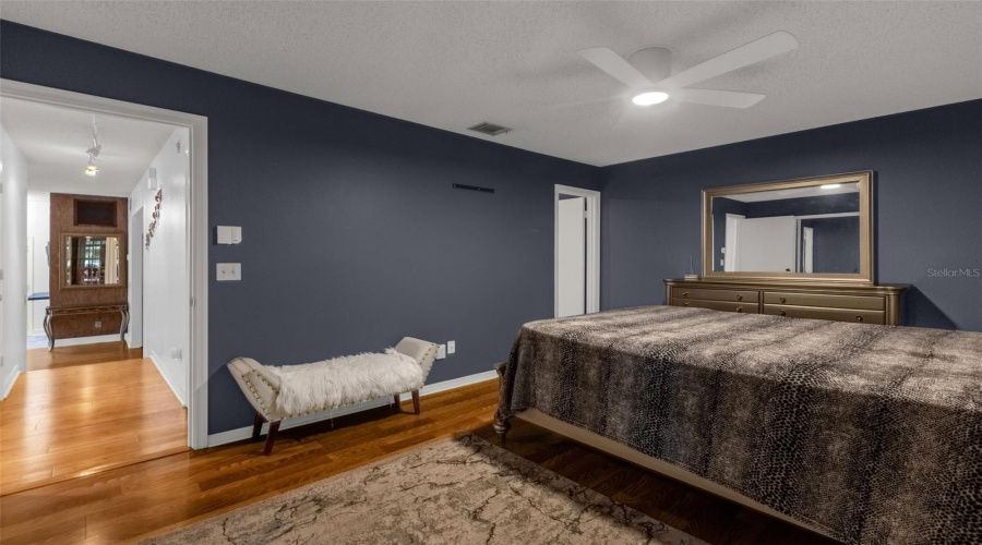 Orlando, Florida 32808, 3 Bedroom Bedrooms, ,2 Bathroombathrooms,Residential,For Sale,Point Look Out,0,Mfro6436202