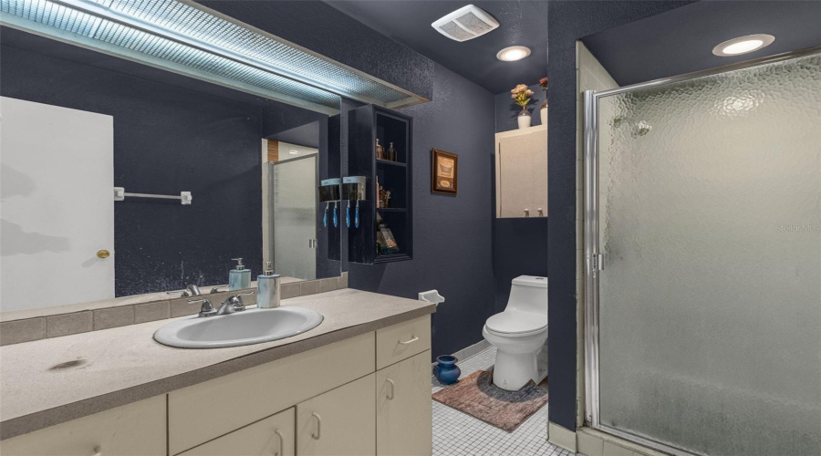 Orlando, Florida 32808, 3 Bedroom Bedrooms, ,2 Bathroombathrooms,Residential,For Sale,Point Look Out,0,Mfro6436202