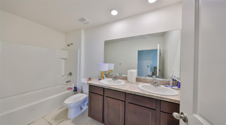 Riverview, Florida 33579, 4 Bedroom Bedrooms, ,2 Bathroombathrooms,Residential,For Sale,Carlton Fields,0,Mfrtb8542717