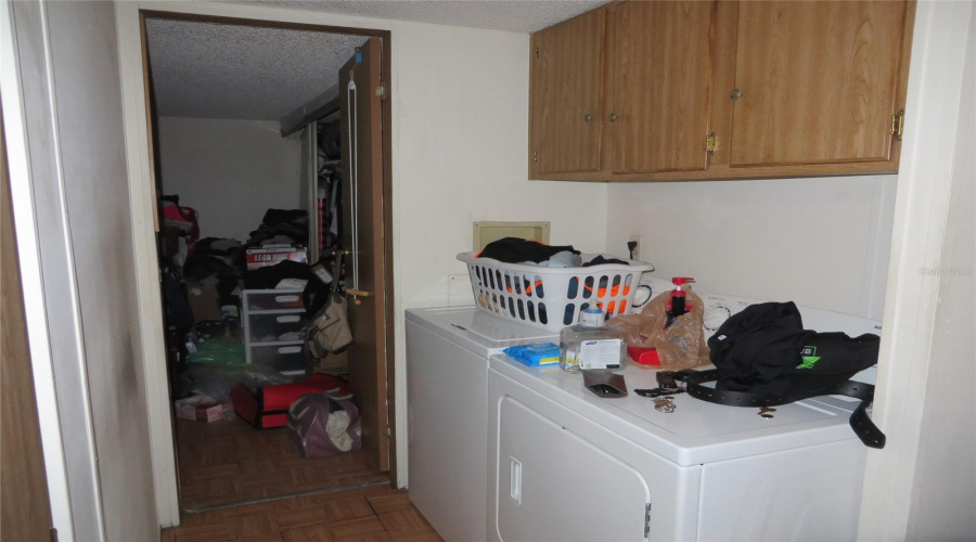 Zephyrhills, Florida 33541, 3 Bedroom Bedrooms, ,2 Bathroombathrooms,Residential,For Sale,Cherrywood,0,Mfrtb8542592