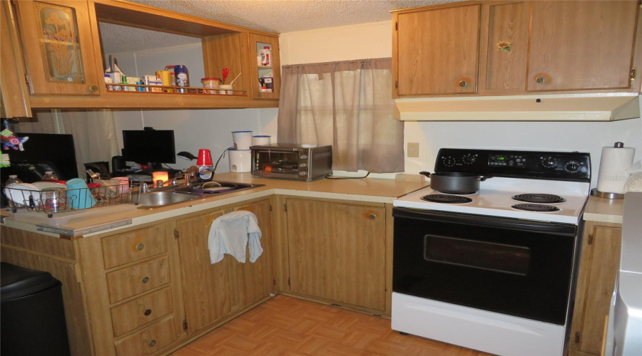 Zephyrhills, Florida 33541, 3 Bedroom Bedrooms, ,2 Bathroombathrooms,Residential,For Sale,Cherrywood,0,Mfrtb8542592