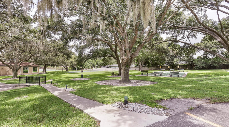 Altamonte Springs, Florida 32701, 3 Bedroom Bedrooms, ,2 Bathroombathrooms,Residential,For Sale,Chestnut Oak,0,Mfro6435932