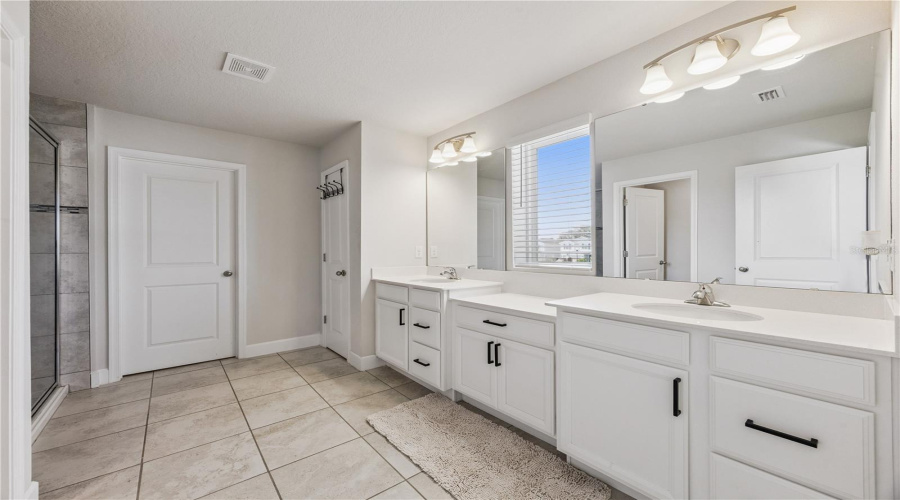 St Cloud, Florida 34771, 4 Bedroom Bedrooms, ,3 Bathroombathrooms,Residential,For Sale,Vigo,0,Mfro6429826