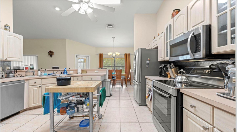 Ocala, Florida 34476, 3 Bedroom Bedrooms, ,2 Bathroombathrooms,Residential,For Sale,107Th,0,Mfrom730929