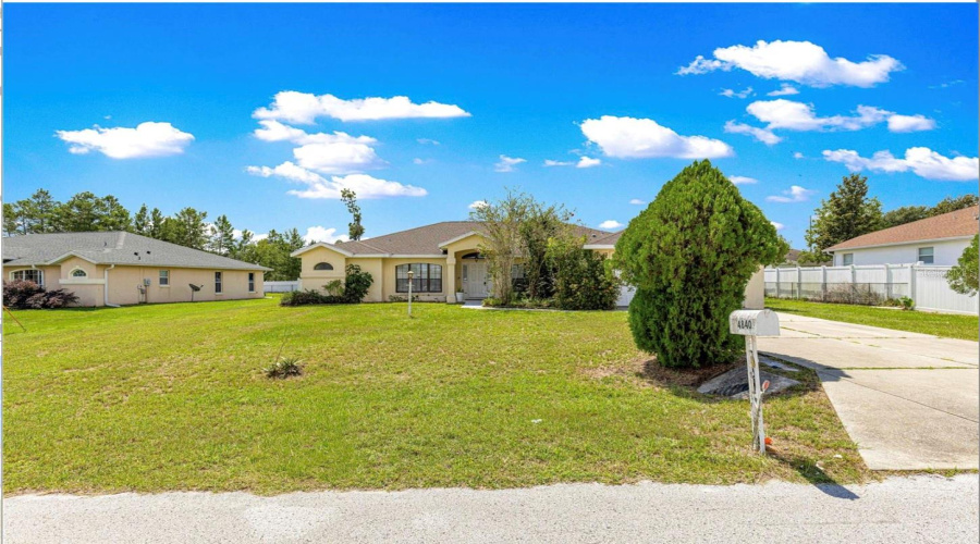 Ocala, Florida 34476, 3 Bedroom Bedrooms, ,2 Bathroombathrooms,Residential,For Sale,107Th,0,Mfrom730929