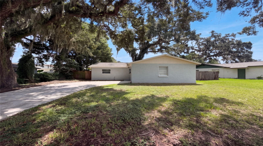 Brandon, Florida 33510, 3 Bedroom Bedrooms, ,2 Bathroombathrooms,Residential,For Sale,Inwood,0,Mfro6436784