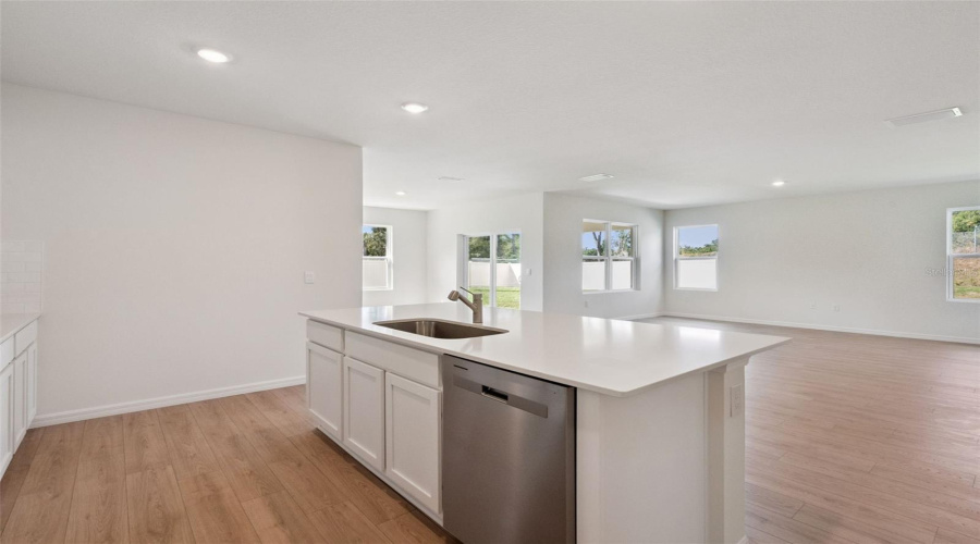 St Cloud, Florida 34771, 5 Bedroom Bedrooms, ,3 Bathroombathrooms,Residential,For Sale,Seagrove,0,Mfro6426681