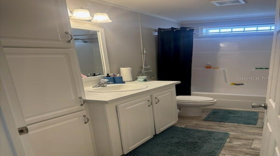 Okeechobee, Florida 34972, 3 Bedroom Bedrooms, ,2 Bathroombathrooms,Residential,For Sale,292Nd,0,Mfrk4903732