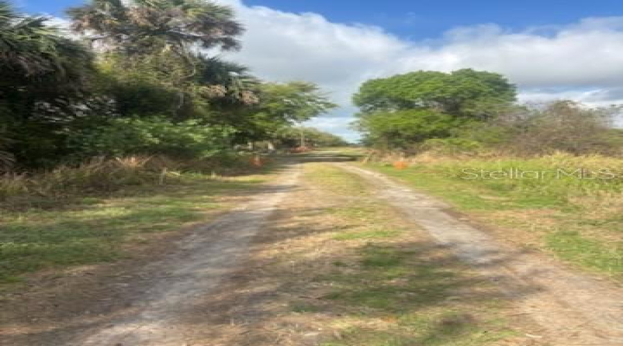 Okeechobee, Florida 34972, 3 Bedroom Bedrooms, ,2 Bathroombathrooms,Residential,For Sale,292Nd,0,Mfrk4903732