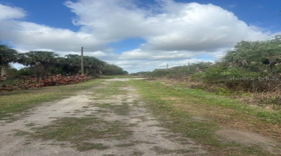 Okeechobee, Florida 34972, 3 Bedroom Bedrooms, ,2 Bathroombathrooms,Residential,For Sale,292Nd,0,Mfrk4903732