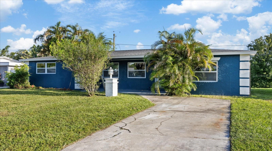 St Petersburg, Florida 33714, 3 Bedroom Bedrooms, ,2 Bathroombathrooms,Residential,For Sale,46Th,0,Mfrw7888912