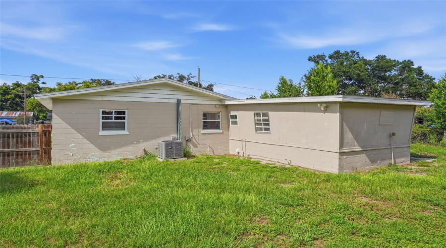 Winter Haven, Florida 33880, 5 Bedroom Bedrooms, ,12 Bathroombathrooms,Residential,For Sale,5Th Jpv,0,Mfro6436402