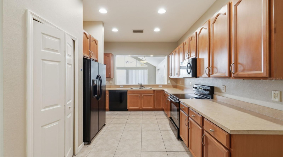 Wesley Chapel, Florida 33543, 3 Bedroom Bedrooms, ,2 Bathroombathrooms,Residential,For Sale,Pumpkin Ridge,0,Mfro6430532